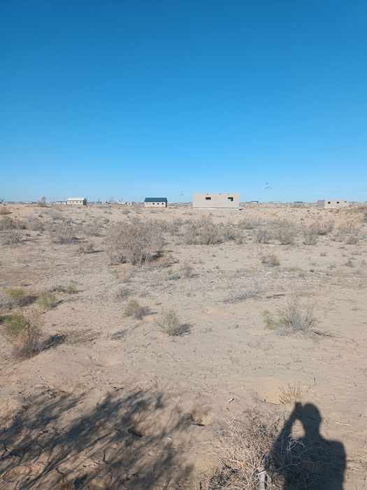 Кос-коль 5тен план сатылады 4соток газ,свет,суу интернет барады шартна