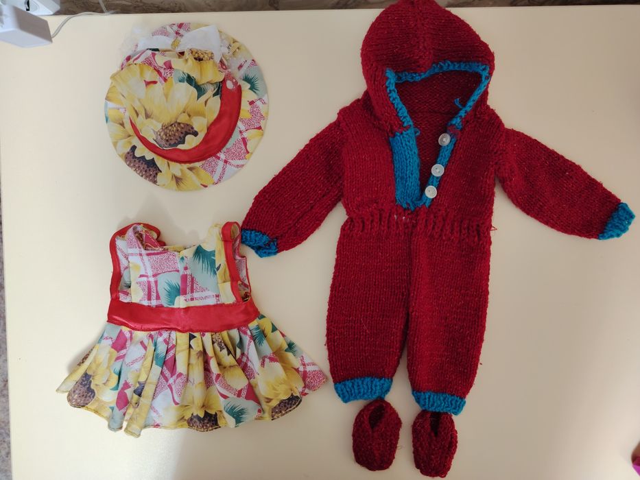 Продам стульчик для куклы