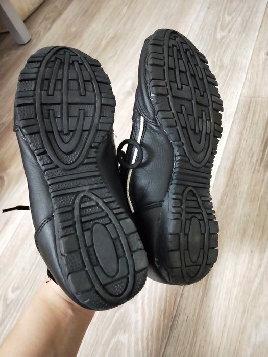 Стильные мужские кроссовки