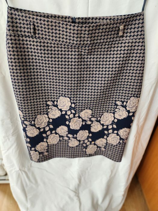 Fuste și pantaloni de dama