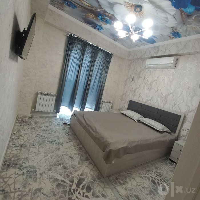 Sergeli tumani Golden Life yaqnida 1 xona kvartira bor oila yoki 4 ta