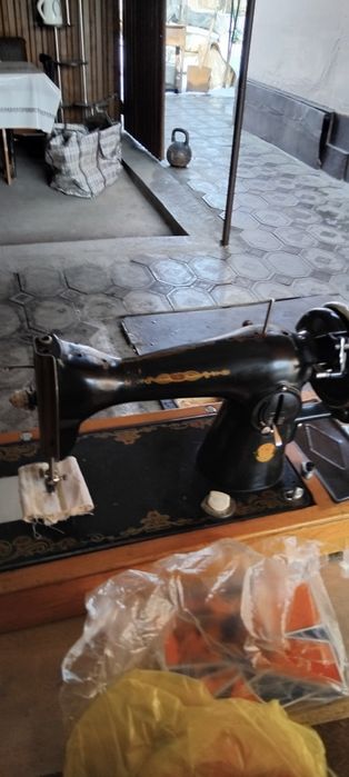 Швейная машинка саветская