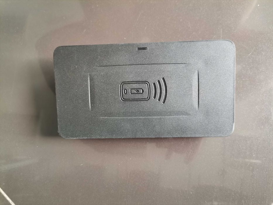 Индукционно Зарядно Телефон Станция BMW G20 G21 G30 G32 G05 G11 G14