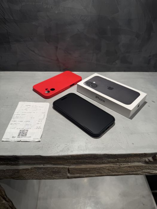 КАТО ЧИСТО НОВ Iphone 16, 100% батерия Black