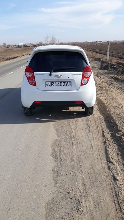 Chevrolet spark 2015 yil