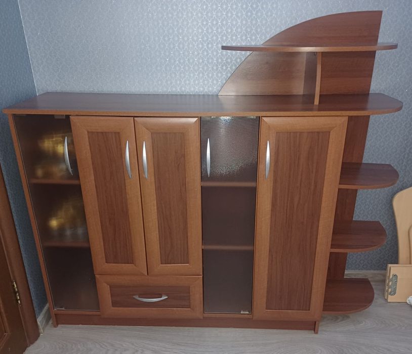 Стенка,тумба, шкафчик