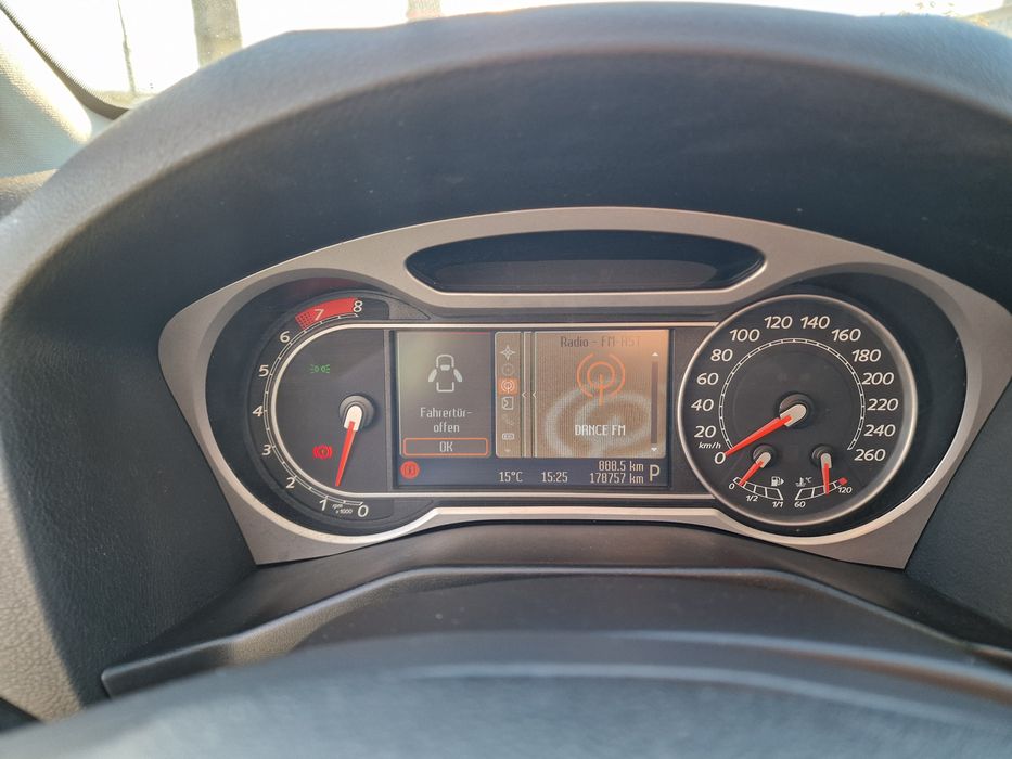 Ford Mondeo 2.0EcoBOOST 203CP-Titanium-Automatic-Xenon-Piele-Navigatie