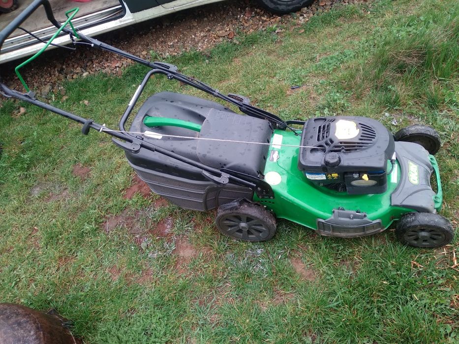 Mașină de tuns iarba/ gazonul  - cu autopropulsie