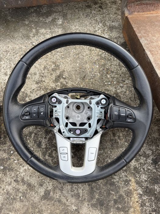 Волан с бег Kia Ceed