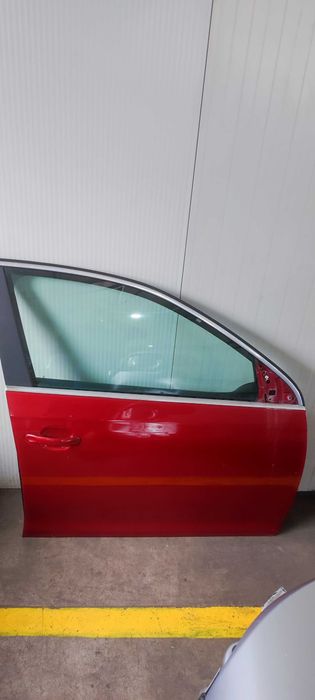 Usa dreapta fata completa volkswagen vw golf 5 break an 2008 cod culoare LA3W