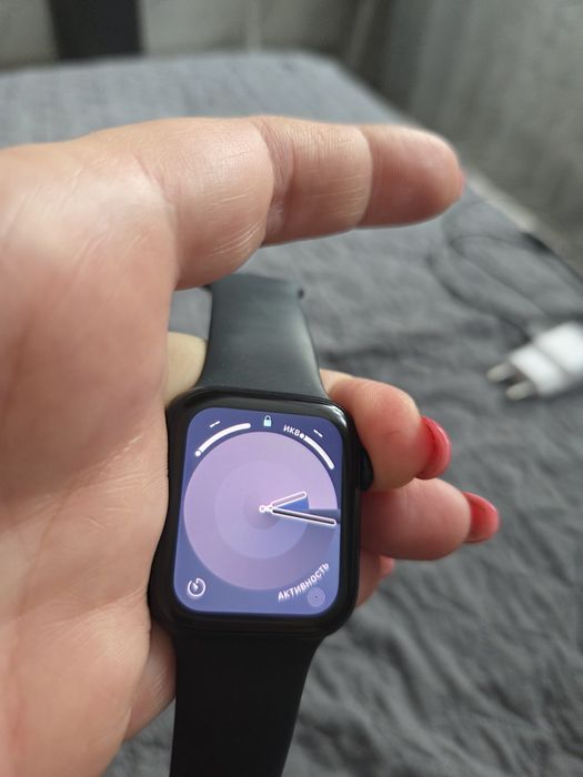 Продам эпл вотч se 2