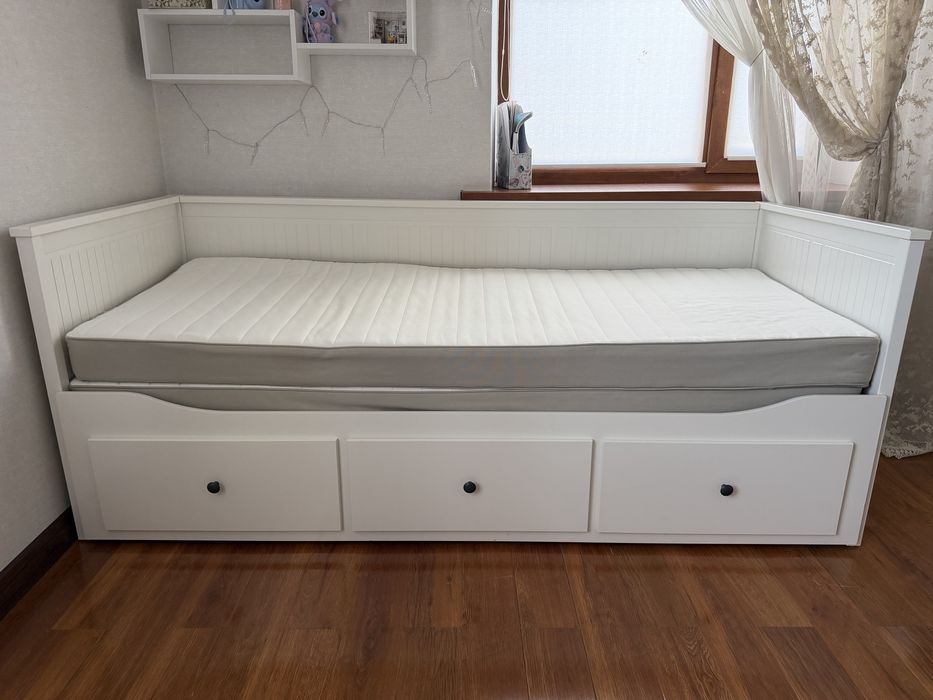 Продам кровать ИКЕА HEMNES