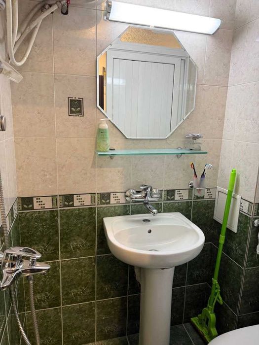 Дава се под наем Тристаен апартамент в София, Левски - 85 кв.м за 797.64 € - Снимка #9