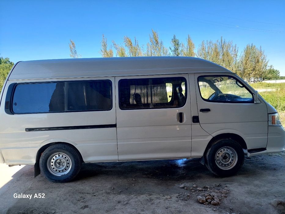 Мекра автобус срочно сотилади факат нактга 8100 доллор Яна келишамиз