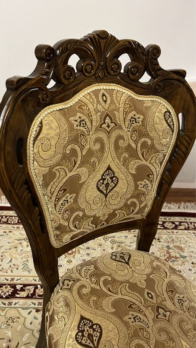 Стулья 16 штуккк