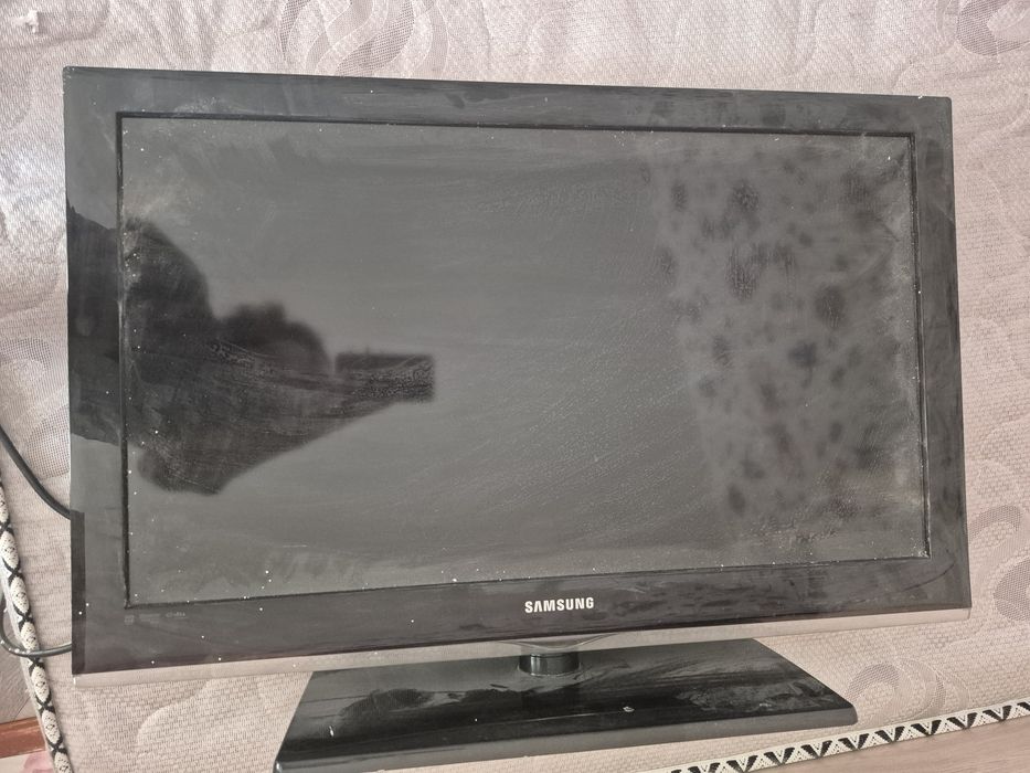 Телевизор Samsung.