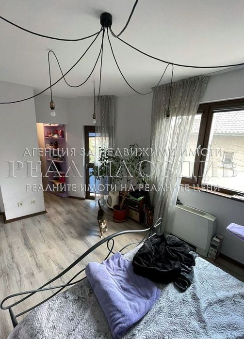 Продава се Къща в Пловдив, Прослав - 480 кв.м за 1146 €/кв.м - Снимка #3
