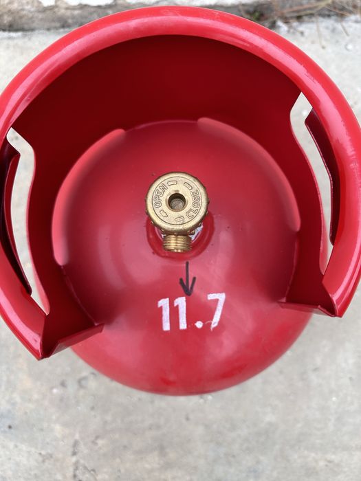 Продавам газови бутилки