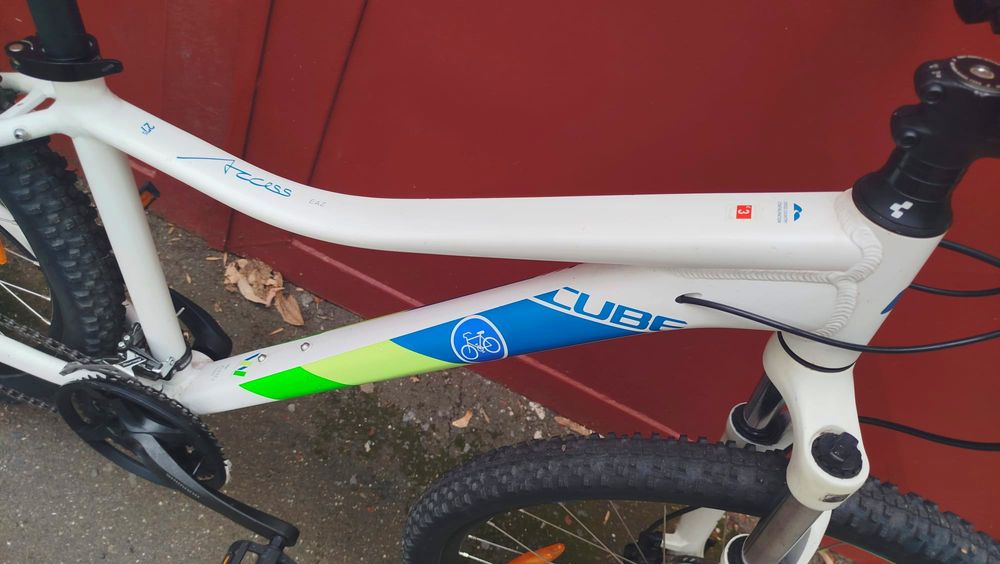 Cube 27,5r hidraulica