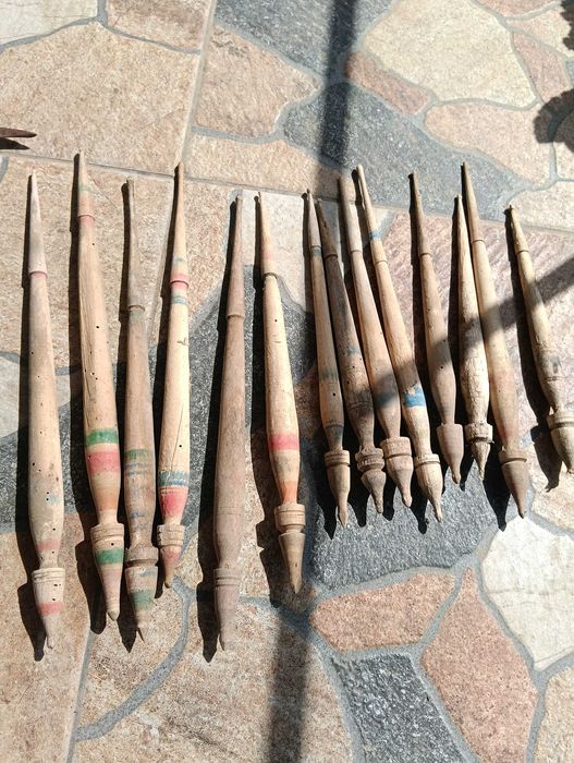 Битови предмети.Вретена