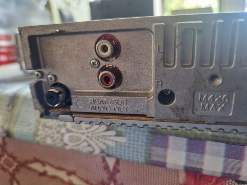 CD player cu usb Sony Explod 4×52 w cu ieșire de subwofer