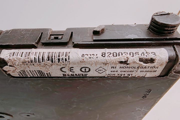 Panou Sigurante Renault 8200306433 Renault Megane a 2-a generatie