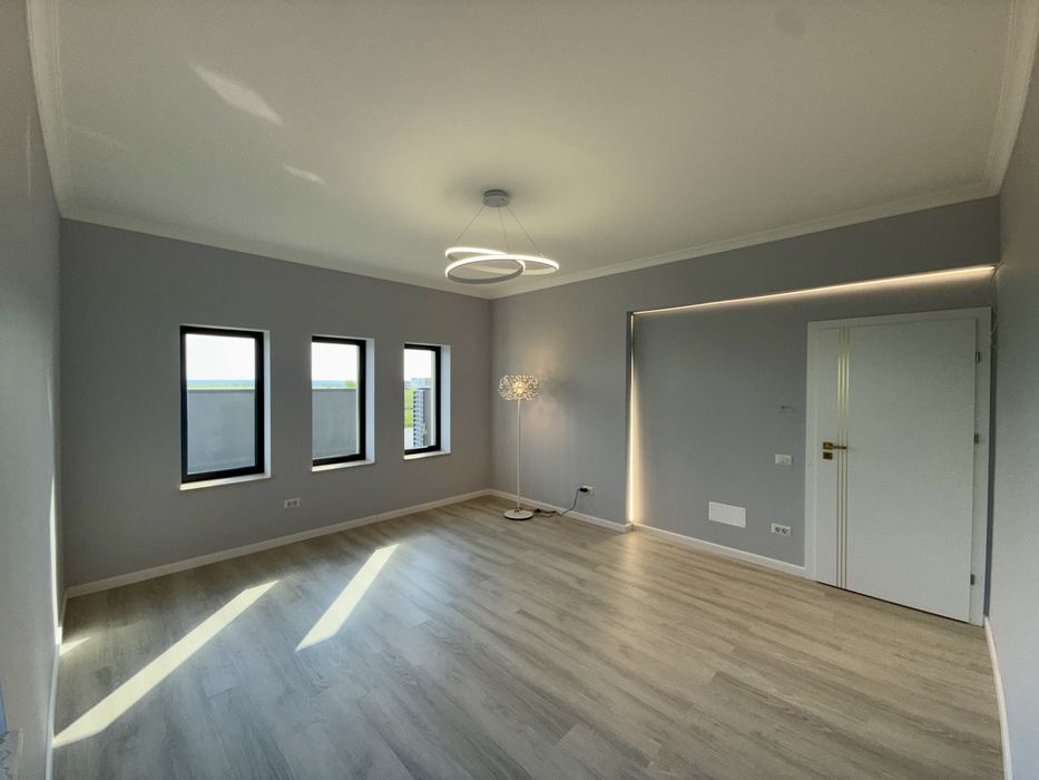 Casa zona Selgros , Ford , Damila