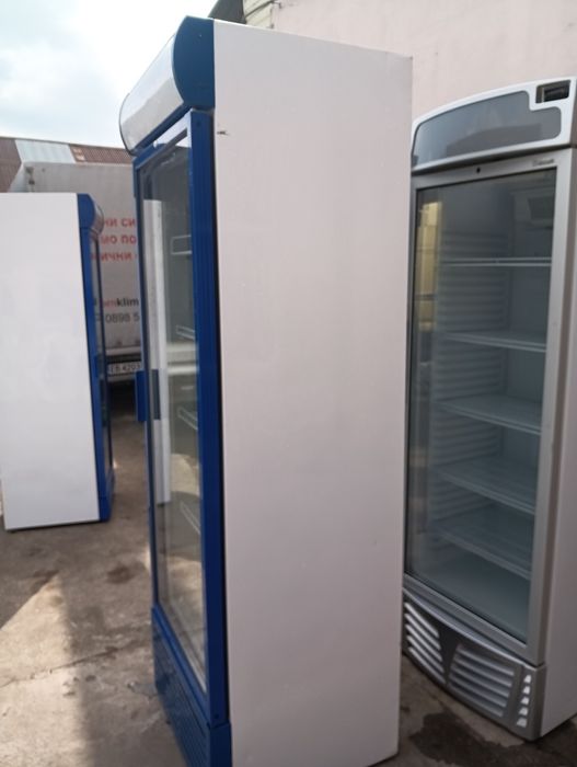 Огромна вертикална плюсова хладилна витрина 70 см широка с 12 месеца гаранция!