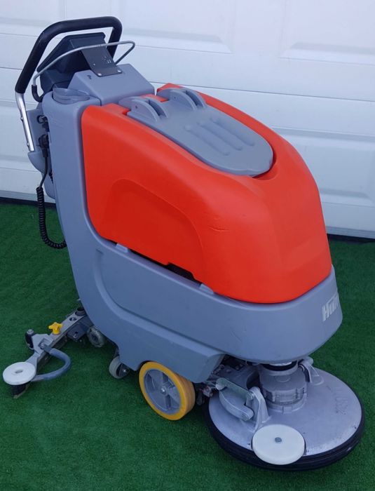 Masina spalat curatat pardoseli Hako B30