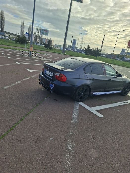 Vând BMW e 90 seria 3