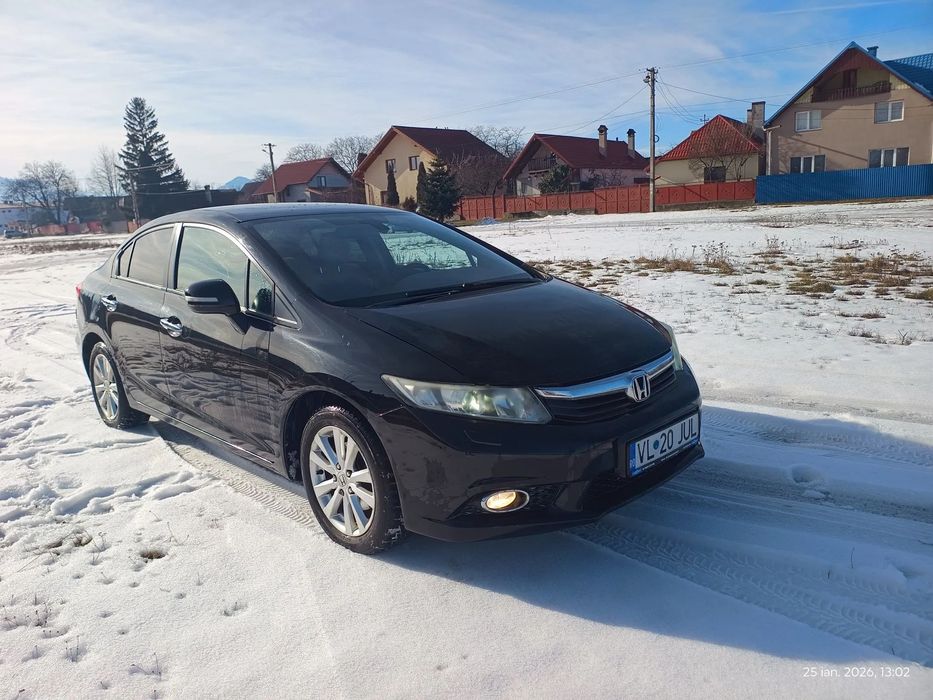 Honda Civic Honda Civic 1.8 Benzină Automată • Mașină personală • Istoric service