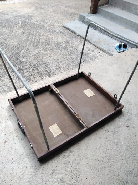 Къмпинг маса-куфар