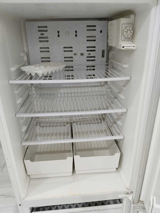 Холодильник в хорошем состоянии