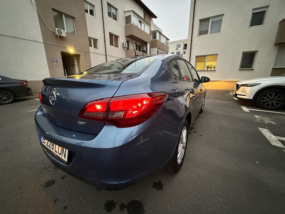 Vand Opel Astra J
