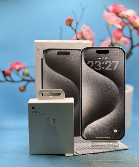 ГАРАНЦИОНЕН! Apple iPhone 15 Pro, 128GB, 5G, White Titanium + адаптер