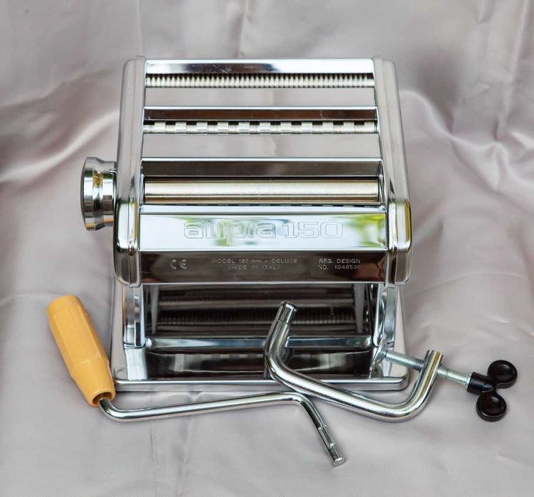 Лапшерезка-тестораскатка " MARCATO AMPIA " 150 mm - Made in ITALY.