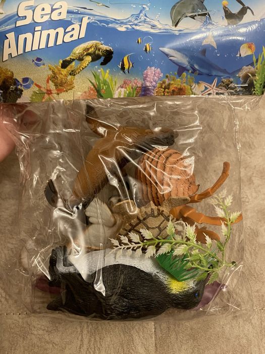 Новые игрушки фигурки обитателей моря в упаковке