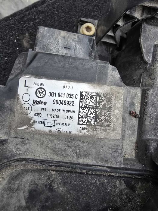 Фарове пасат B8 ксенон лед