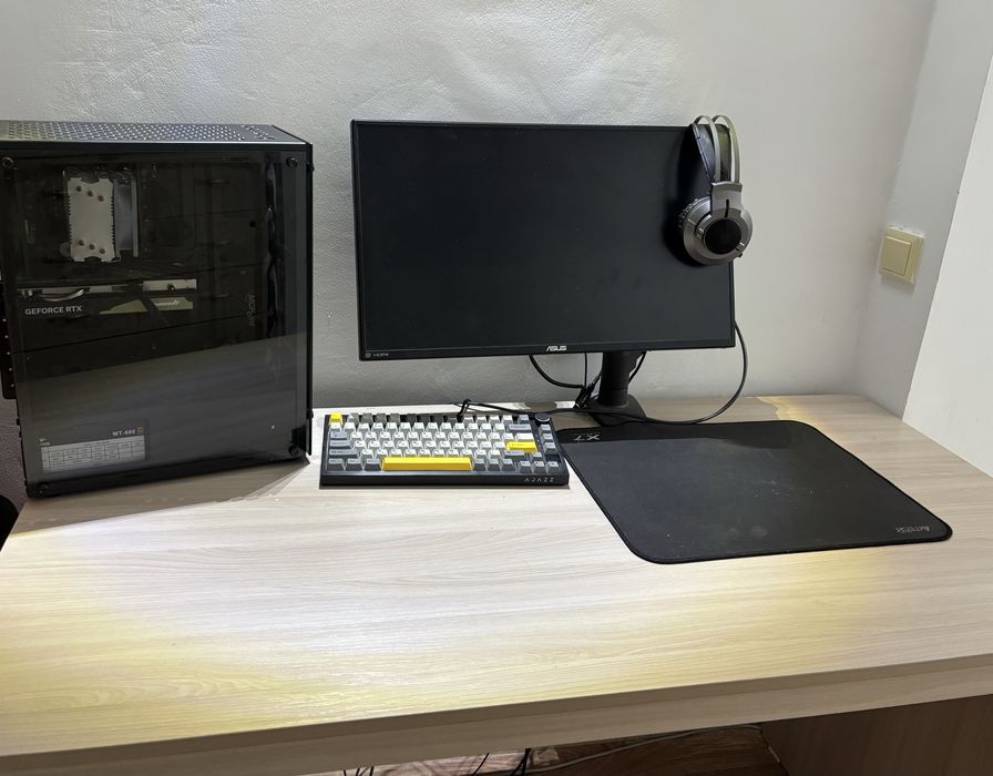 Компьютер Монитор