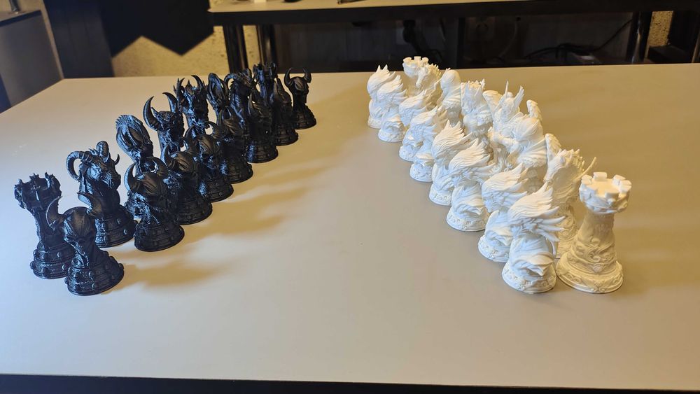 Шахматные фигуры " Ангелы и Демоны"