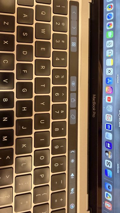 MacBook Pro 13" (2020, i7, 32GB RAM, 512 GB, A2251)