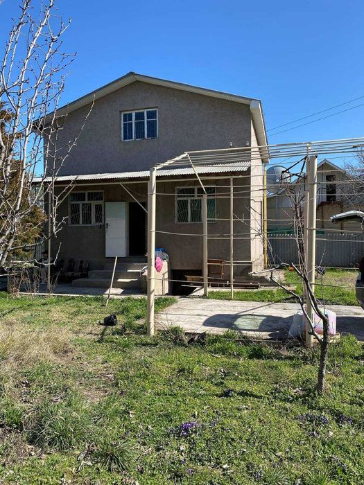 СРОЧНО продается дача в Бостанлыкском районе с протекающей речкой!!!