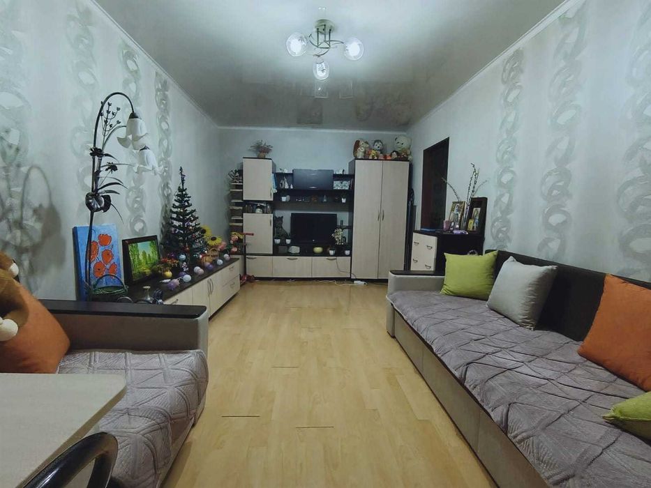 1 комнатная с мебелью.  Вокзал  12.250  Торг Возможен