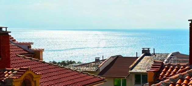 Тристаен апартамент с ПАНОРАМА МОРЕ в к-с „Кентавър“, гр. Свети Влас