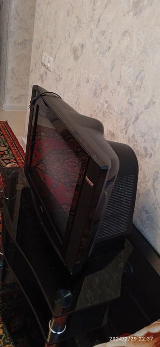 Televizor podstavka bilan