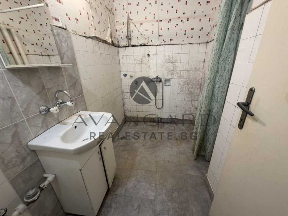 Продава се Тристаен апартамент в Пловдив, Кършияка - 86 кв.м за 998 €/кв.м - Снимка #6