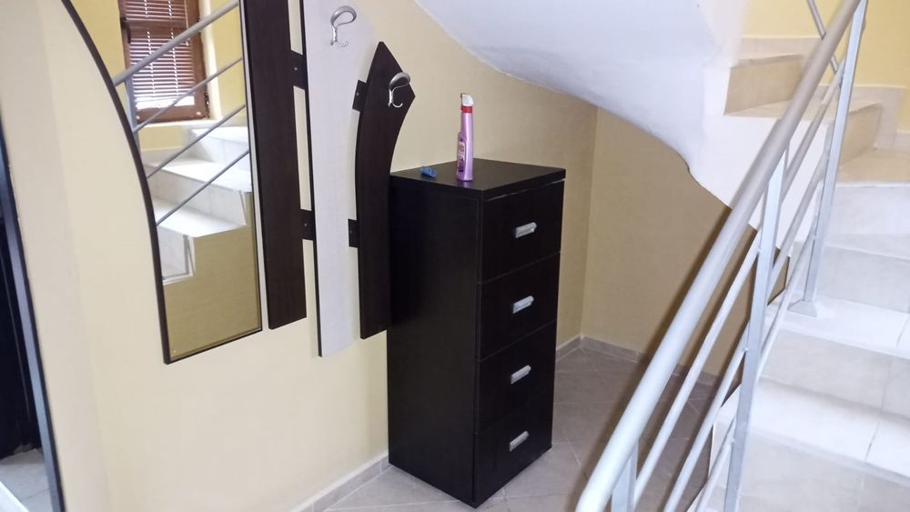 Къша с собствен басейн, планинска гледка на 13км до Сл Бряг,с.Гюльовца