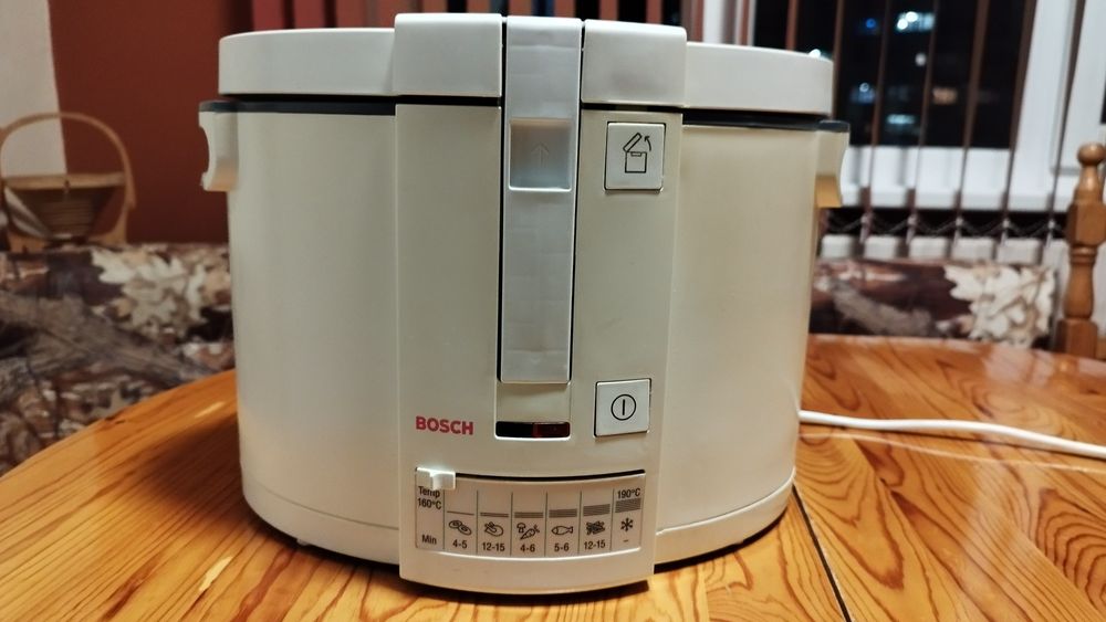 Фритюрник  BOSCH