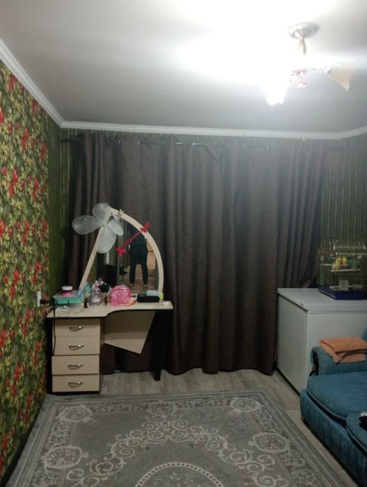 4-комн на 8 мкр 2 этаж