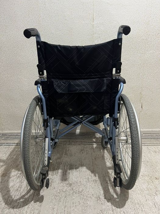 Инвалидная коляска
